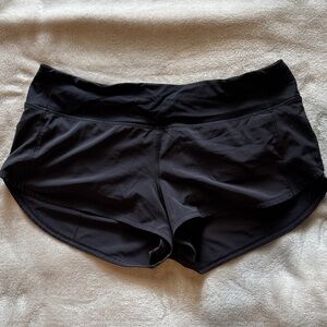 Lululemon speed up short, low rise, lined, 2.5”, size 8, black